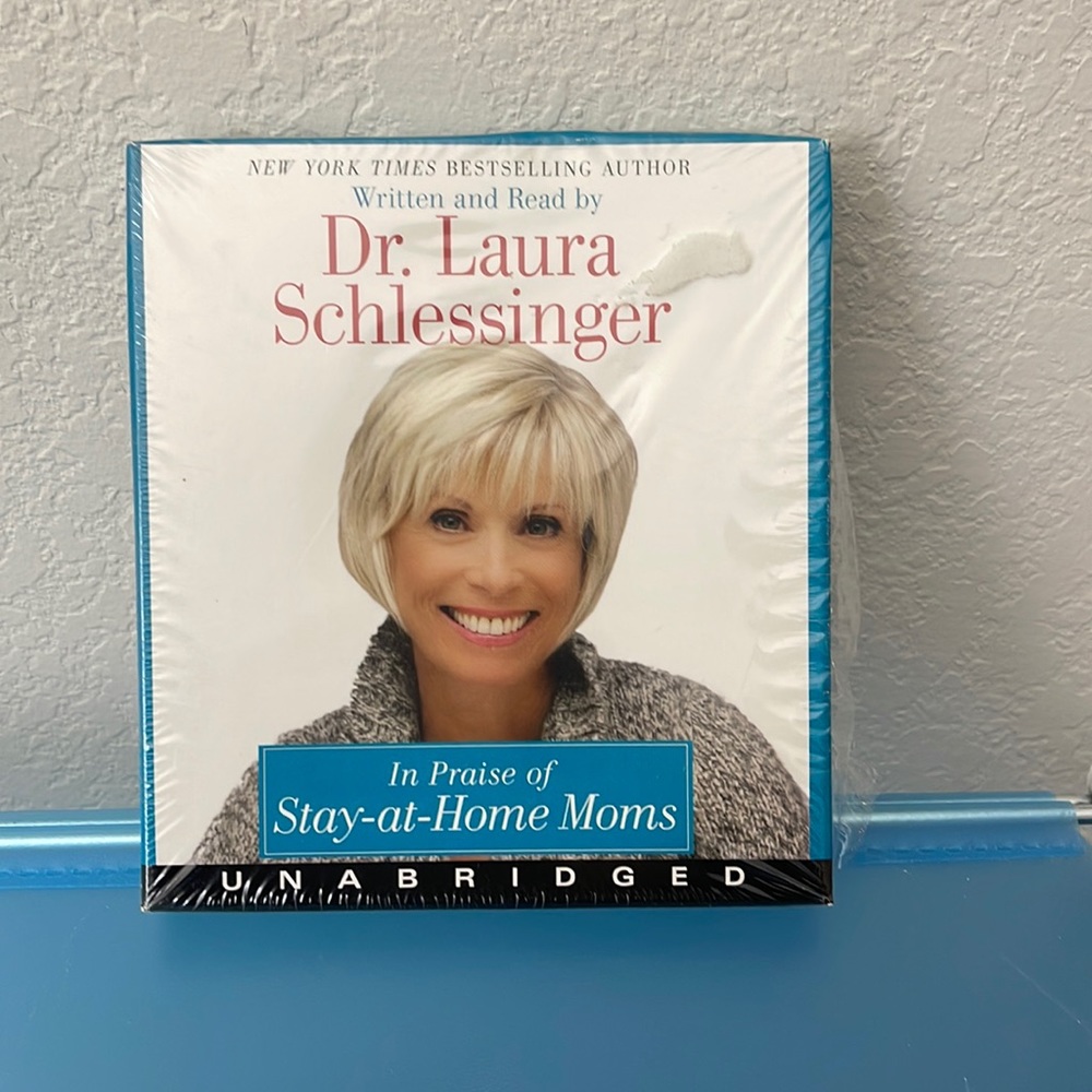 In Praise of Stay at Home Moms Audio Book